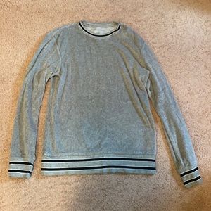 American Eagle Long sleeve fleece shirt.